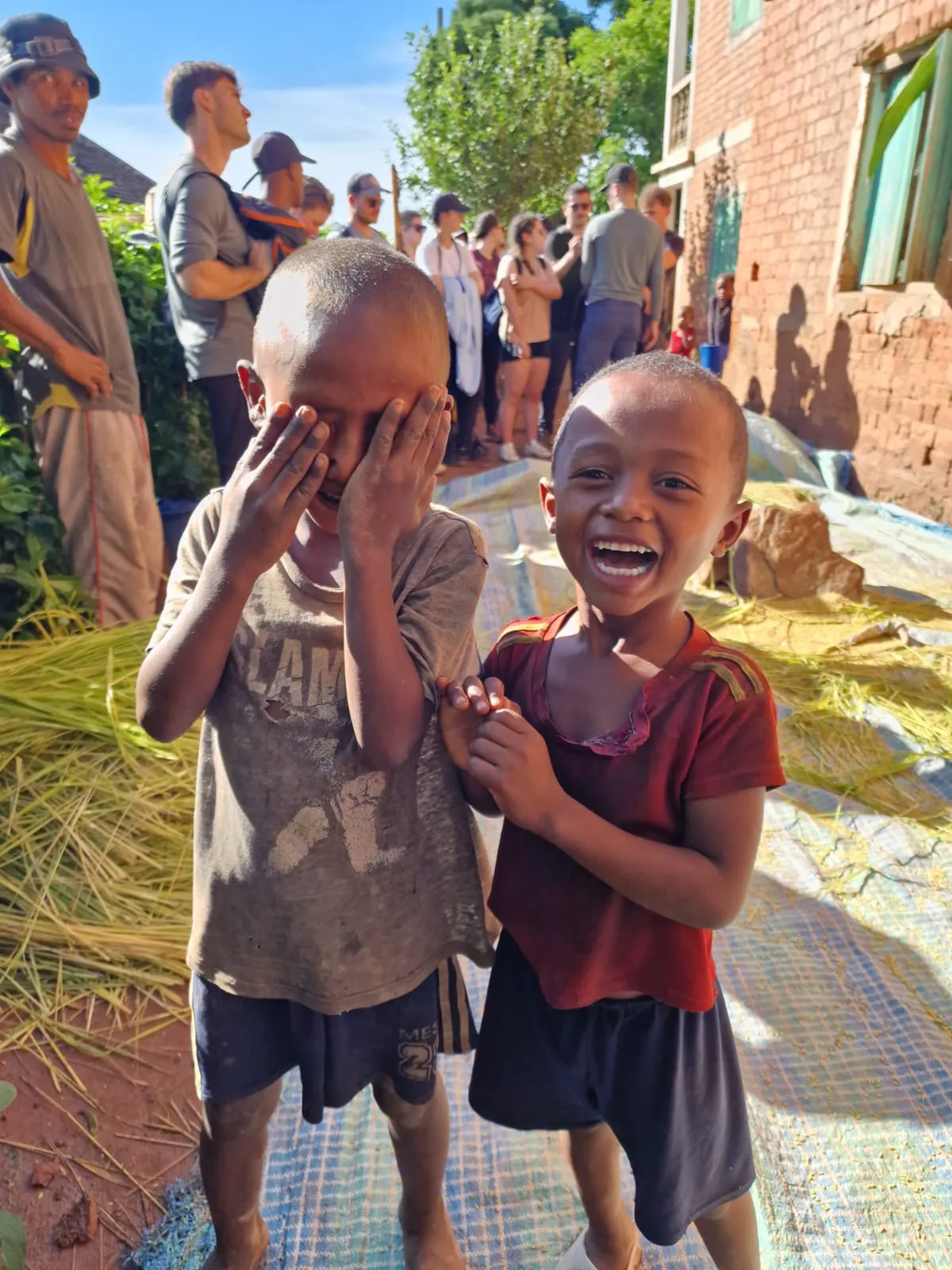 enfants à madagascar : projet eveil 2025